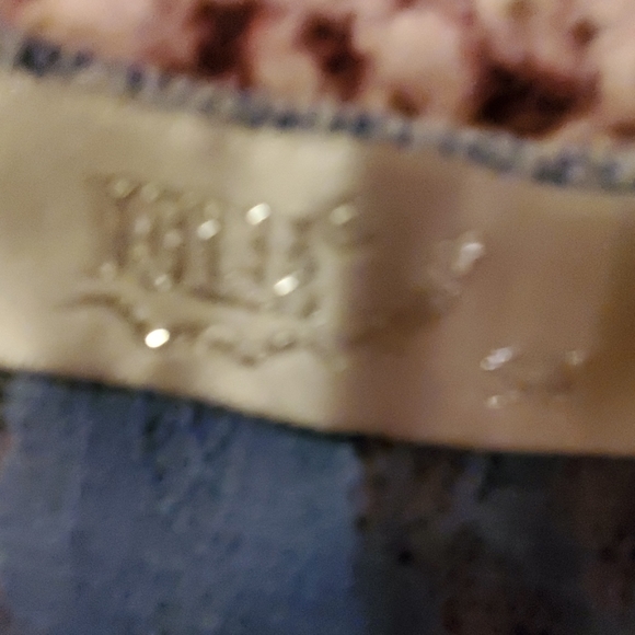 Top - Picture 4 of 8